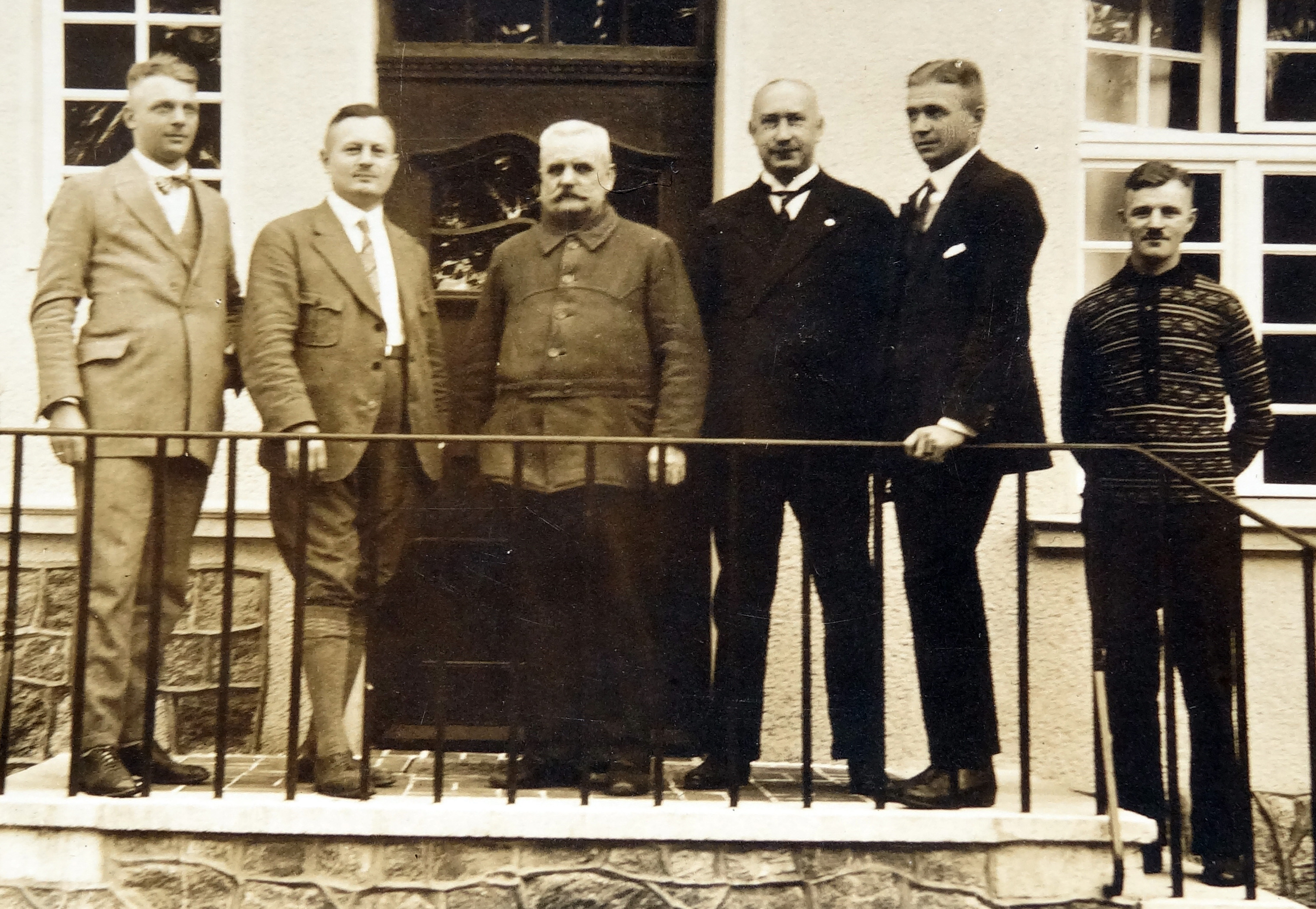 tl_files/verein/bilder/Chronik/TennisHarder.jpg tl_files/verein/bilder/Chronik/TennisHarder.jpg